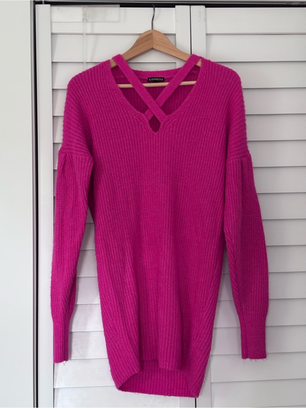 Express Women's Fuscia Crisscross V-Neck Sweater Dress in XS
